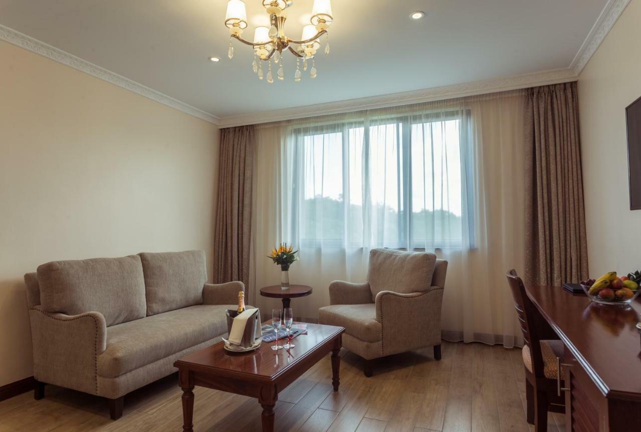 Sarova Woodlands Hotel And Spa Накуру Экстерьер фото